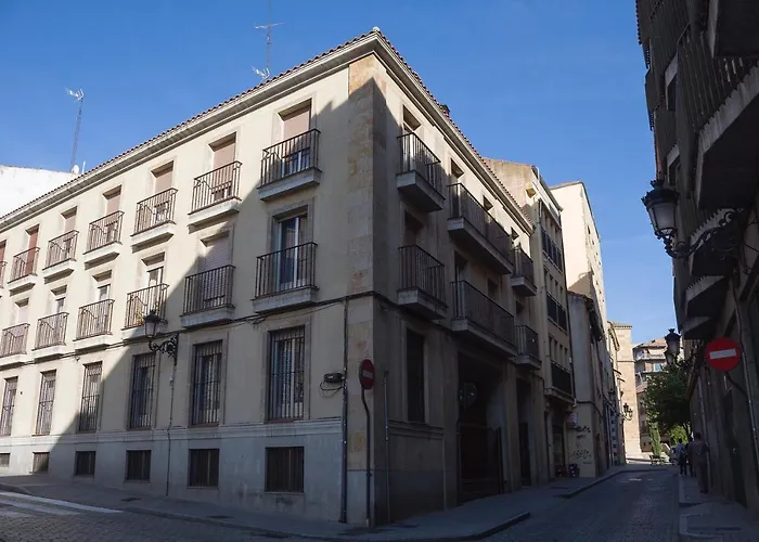 Marquesa De Almarza