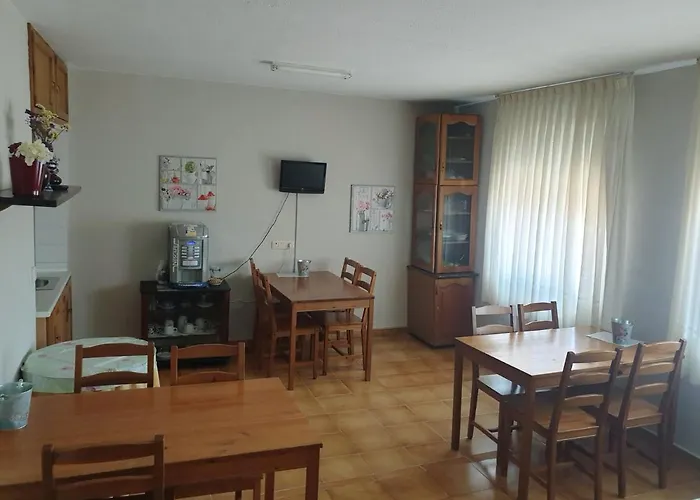 Hostal Puente Azud