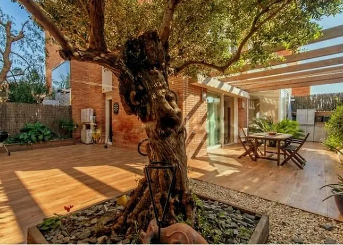 Bonito duplex con piscina en Barcelona&playa